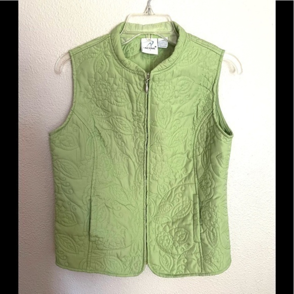 I ACTIVE Lime green quilted embroidered zip up vest size small